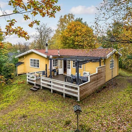 3 Bedroom Cozy Home In Børkop Exterior foto